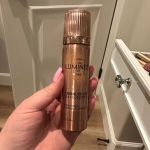 Luminess Airbrush Silk Foundation airbrush spray on color is FAIR